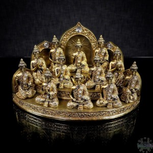 Set de 12  figurines bouddhas sur une base décoration 13x7x8''